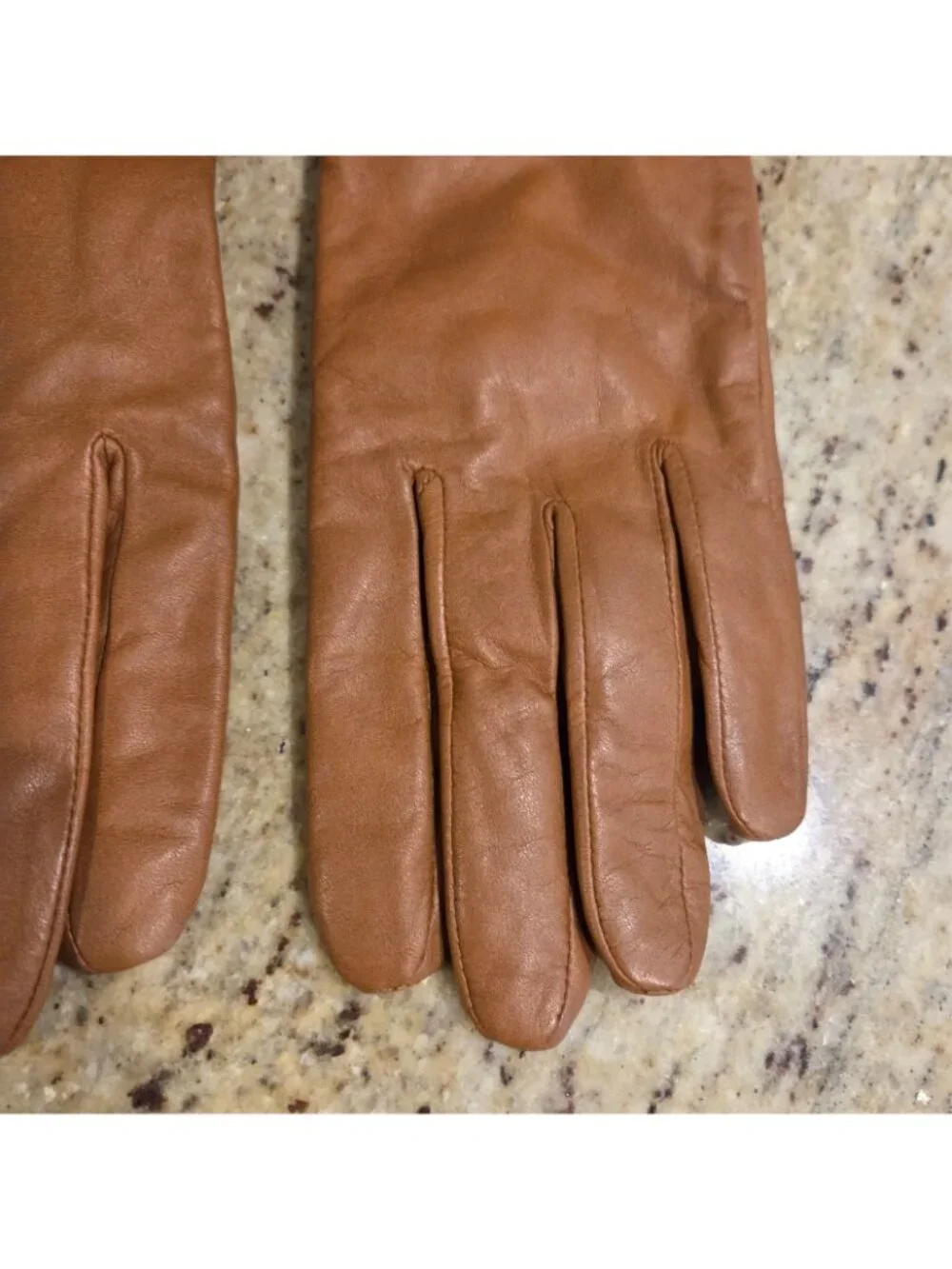 Womens Size M Tan Leather Fleece Lined Gloves Scroll Embroidered